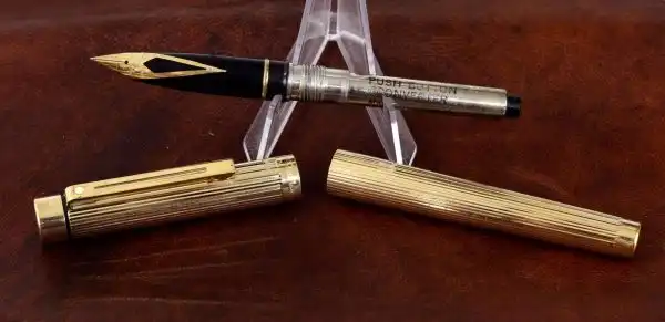 Vintage sheaffer targa 1005 fountain pen  with 14K gold Fine nib - Image 3
