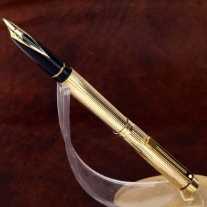 vintage-sheaffer-targa-1005-gold-plated-fountain-pen-14K-solid-gold-Fine-nib-USA