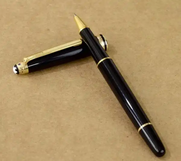 Montblanc Meisterstück Classique Unicef edition rollerball pen  - Mint - Image 3