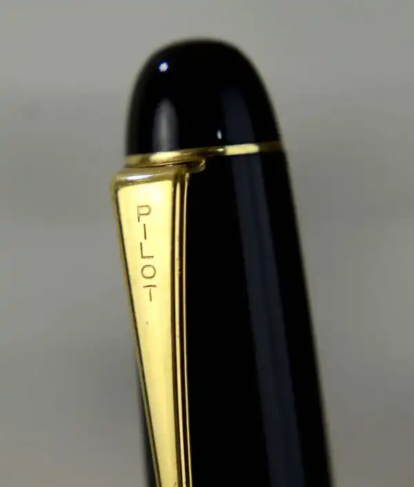 Vintage Pilot Custom 74 black barrel fountain pen -  14K 585 solid gold M nib - Image 11