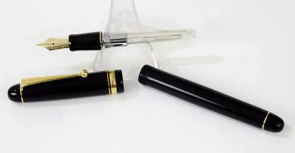 Pilot Custom 74 black barrel fountain pen -  14K 585 solid gold Broad nib - Image 3