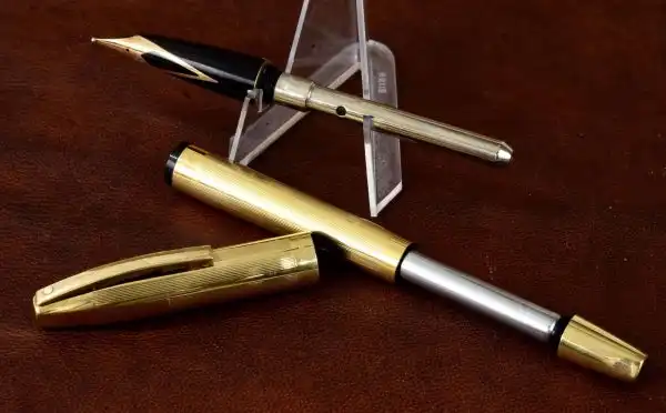 Vintage Sheaffer Imperial triumph touchdown fountain pen with 14K gold M nib - Image 3