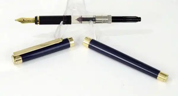 Montblanc Noblesse Navy blue fountain pen 18K gold B nib - 1970 Vintage - Image 9