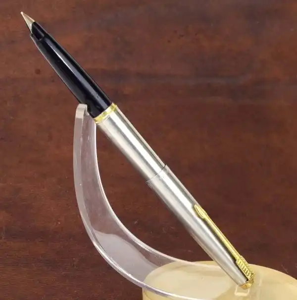 Vintage parker 45 flighter fountain pen 10Karat solid gold F nib - USA - Image 2