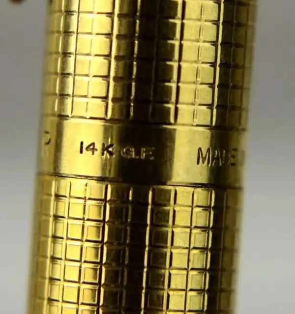 Vintage parker 75 ciselle gold filled fountain pen with 14K solid gold M nib - Image 5