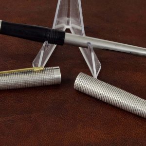 vintage-parker-75-sterling-silver-barrel-fountain-pen-14K-solid-gold-Medium-nib-USA