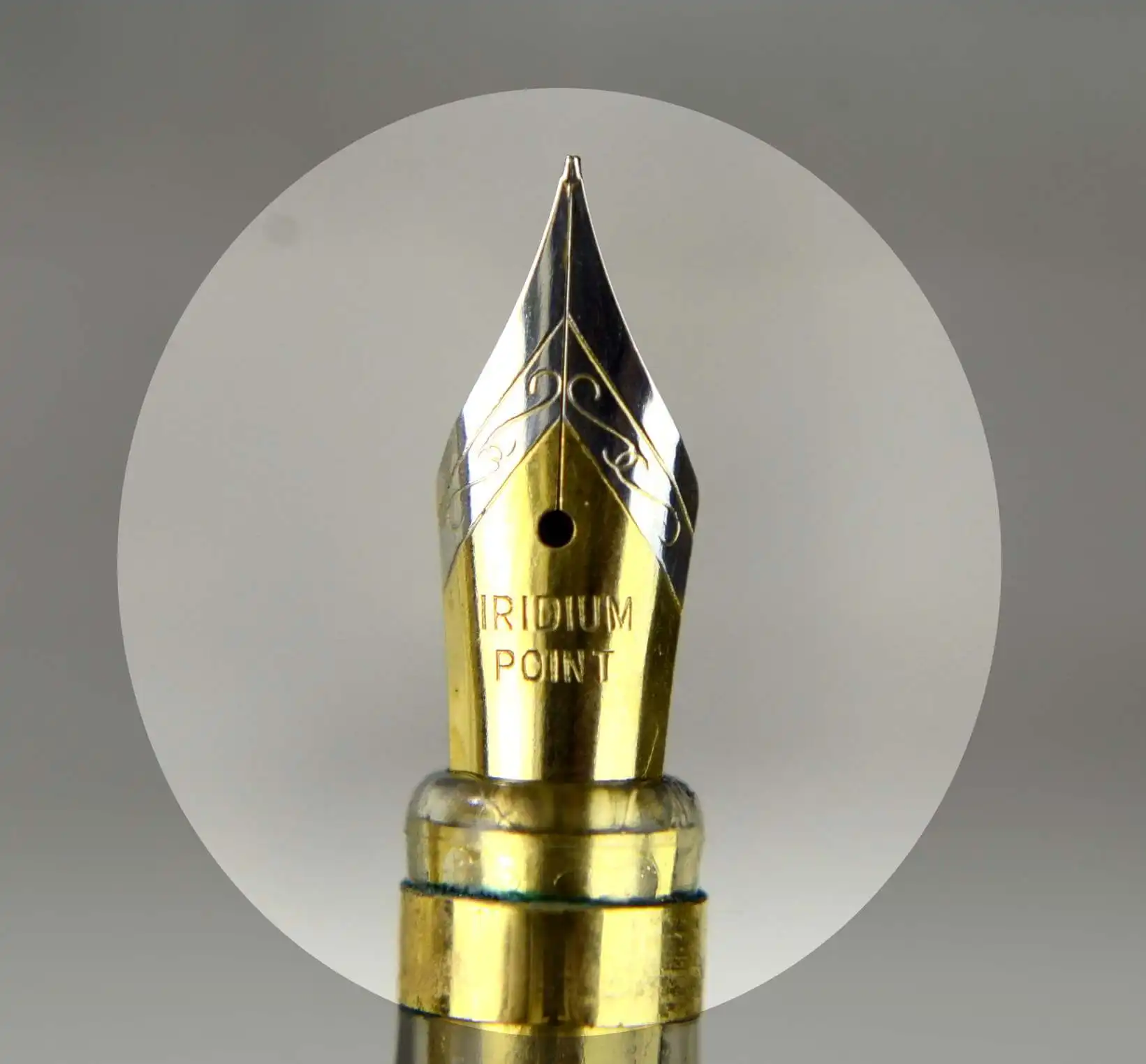 Vintage Senator Yen German fountain pen with dualtone iridium point F nib - Image 8