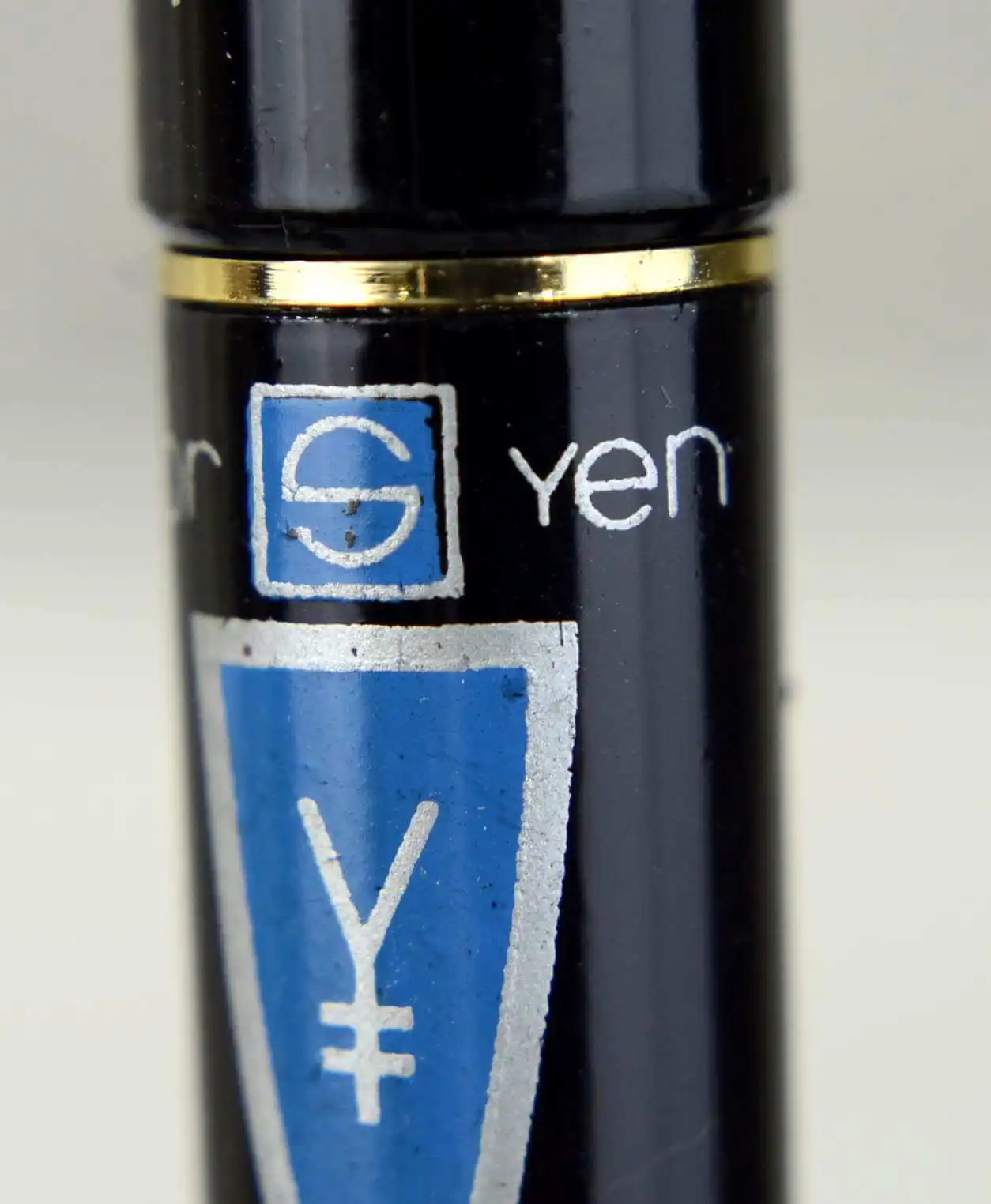 Vintage Senator Yen German fountain pen with dualtone iridium point F nib - Image 10