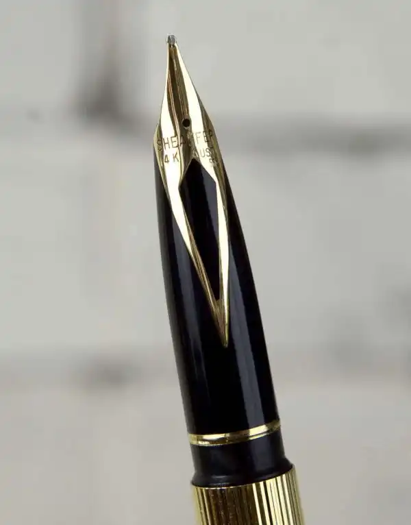 Vintage sheaffer targa 1005 fountain pen  with 14K solid gold Broad nib - Image 10