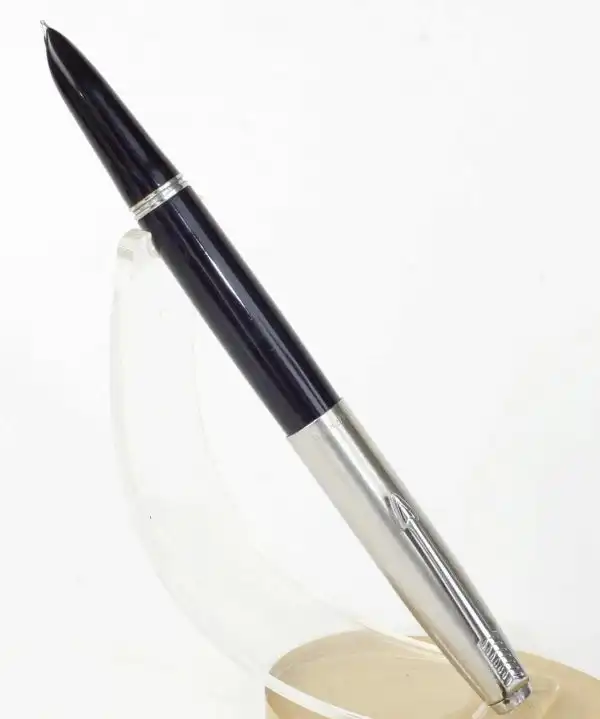 Vintage parker 21 fountain pen with steel medium nib - USA - Image 5
