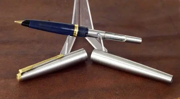 Vintage parker 45 flighter fountain pen 14Karat solid gold M nib - Clean used - Image 4