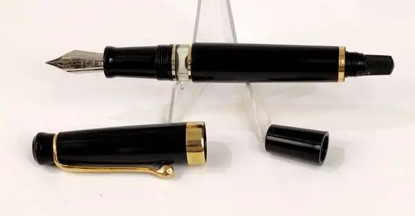 Kanwrite Heritage Jet black piston filler customized fountain pen  - Medium stub nib - Image 4
