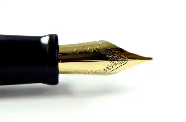 Kanwrite Heritage full fire blast piston filler fountain pen  - 14K Flex F nib - Image 7