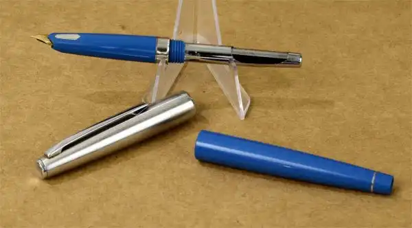 Pilot Vintage classic teal fountain pen - 14K solid gold Fine nib - Image 3