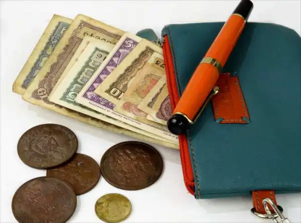 genuine leather utility pouch for pens and pencil - Turkish green - Image 4