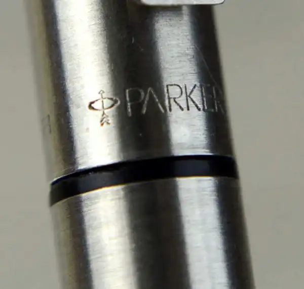 Parker 25 vintage chrome barrel fountain pen with Medium nib - Mint - Image 8