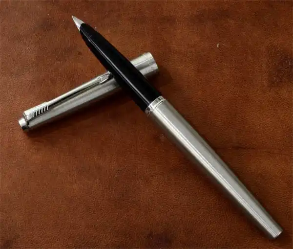 Vintage  parker 45 flighter fountain pen steel fine nib - england made - Image 4