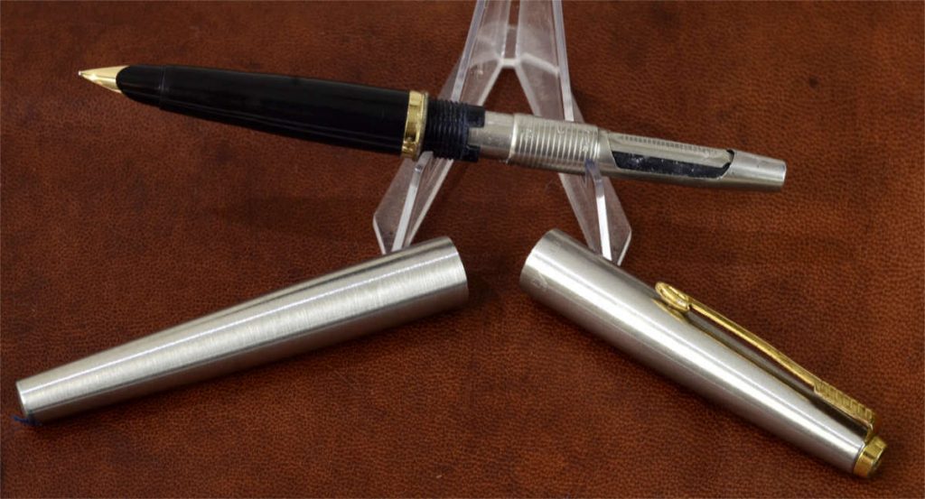 Buy Vintage Parker 45 Fountain Pen With Flighter Barrel 14K Solid Gold ...