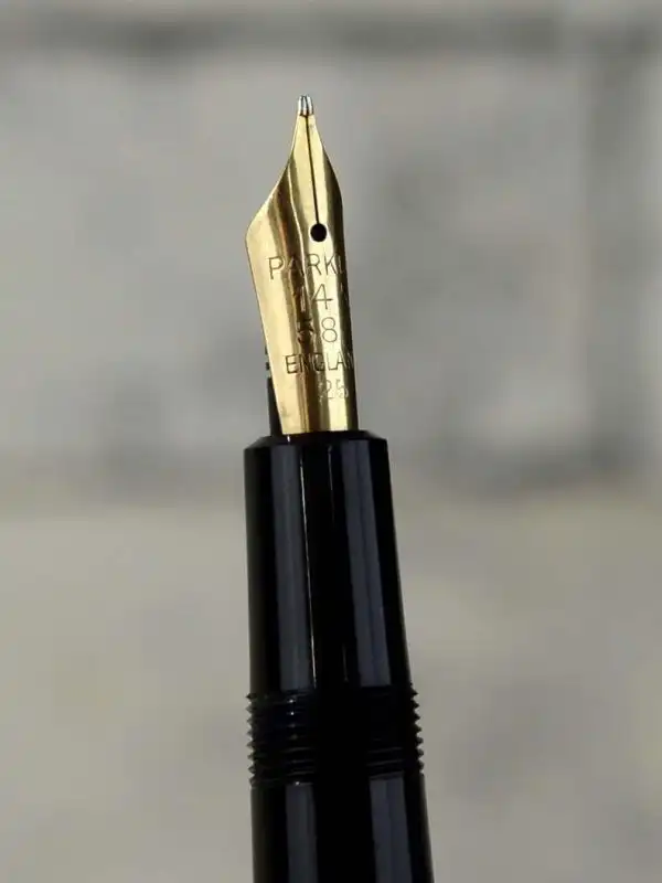 Vintage parker duofold  New-standard fountain pen with 14C gold M nib - clean - Image 6