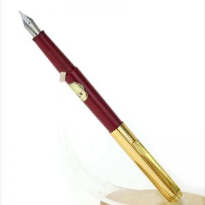 vintage-pilot-tank-burgundy-barrel-fountain-pen-steel-F-nib-Japan