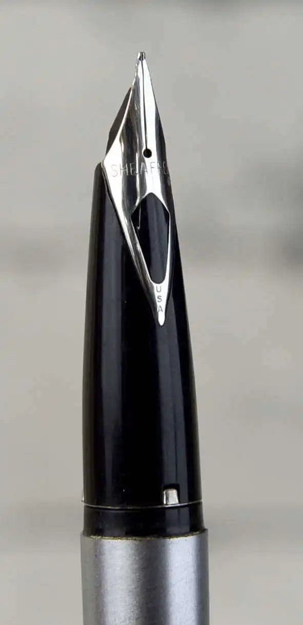 Vintage Sheaffer Imperial 444  fountain pen with Inlaid fine nib - Used - Image 2