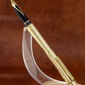 vintage-sheaffer-targa-1005-gold-plated-fountain-pen-14K-solid-gold-F-nib-USA