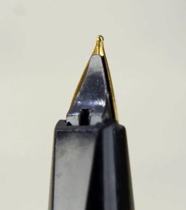 Vintage wing sung crown chrome fountain pen with semi-hooded F nib - Image 4