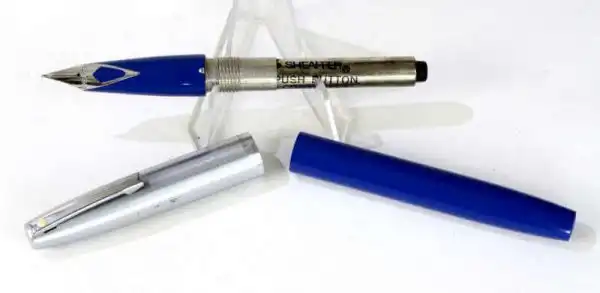 Vintage Sheaffer imperial 440 blue fountain pen - inlaid steel M nib - Image 2