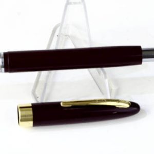 sheaffer-snorkel-burgundy-barrel-14K-solid-gold-F-nib-Australia