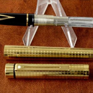 sheaffer-targa-1007-gold-plated-fountain-pen-14K-solid-gold-Fine-nib-NOS