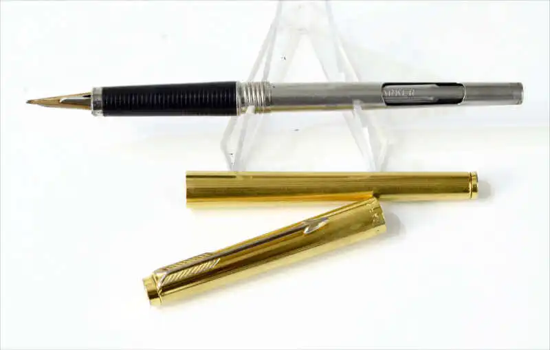 Vintage parker 180 fountain pen with gold filled barrel 14K F and B dual nib - Used - Image 2
