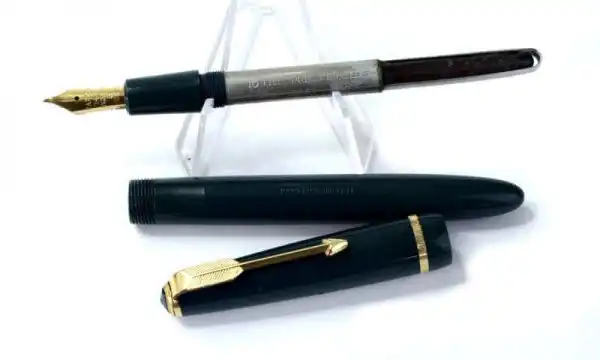Vintage parker slimfold green fountain pen with 14C gold M nib - Clean - Image 2