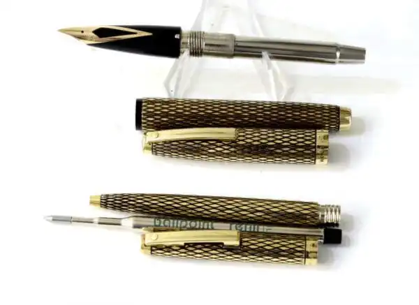 Vintage Sheaffer Imperial sovereign diamond fountain pen and ballpoint with 14K gold F nib - Image 2