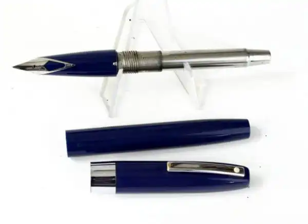 Sheaffer Quasi Imperial 330 Navy barrel fountain pen with Steel Inlaid F nib - USA - Image 2