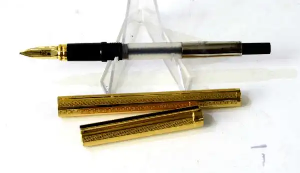 ST Dupont classic gold filled barrel fountain pen 18K 750 solid gold M nib - Mint - Image 2