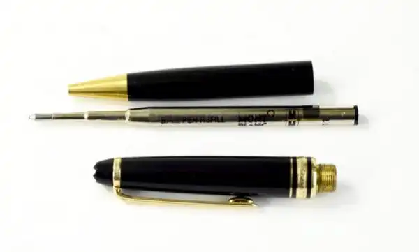 Montblanc classique 164 Meisterstück Gold trim ballpoint pen - clean - Image 2