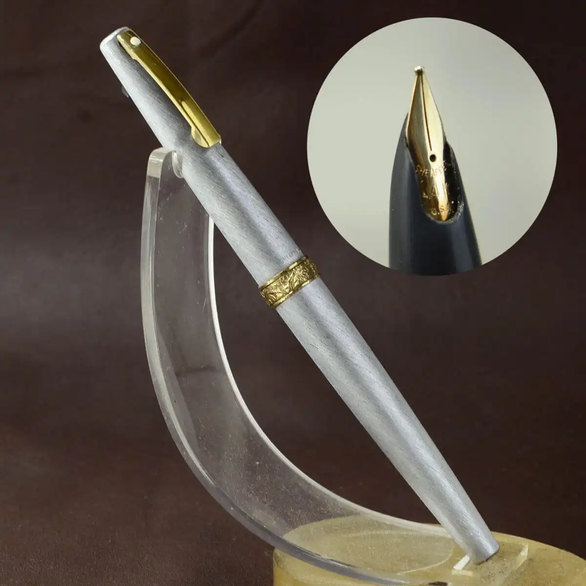 Buy lady sheaffer 620XG fountain pen with hooded M nib online
