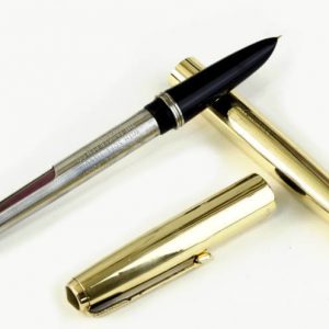 vintage-parker-51-insignia-gold-filled-barrel-fountain-pen-14K-solid-gold-Fine-nib-USA