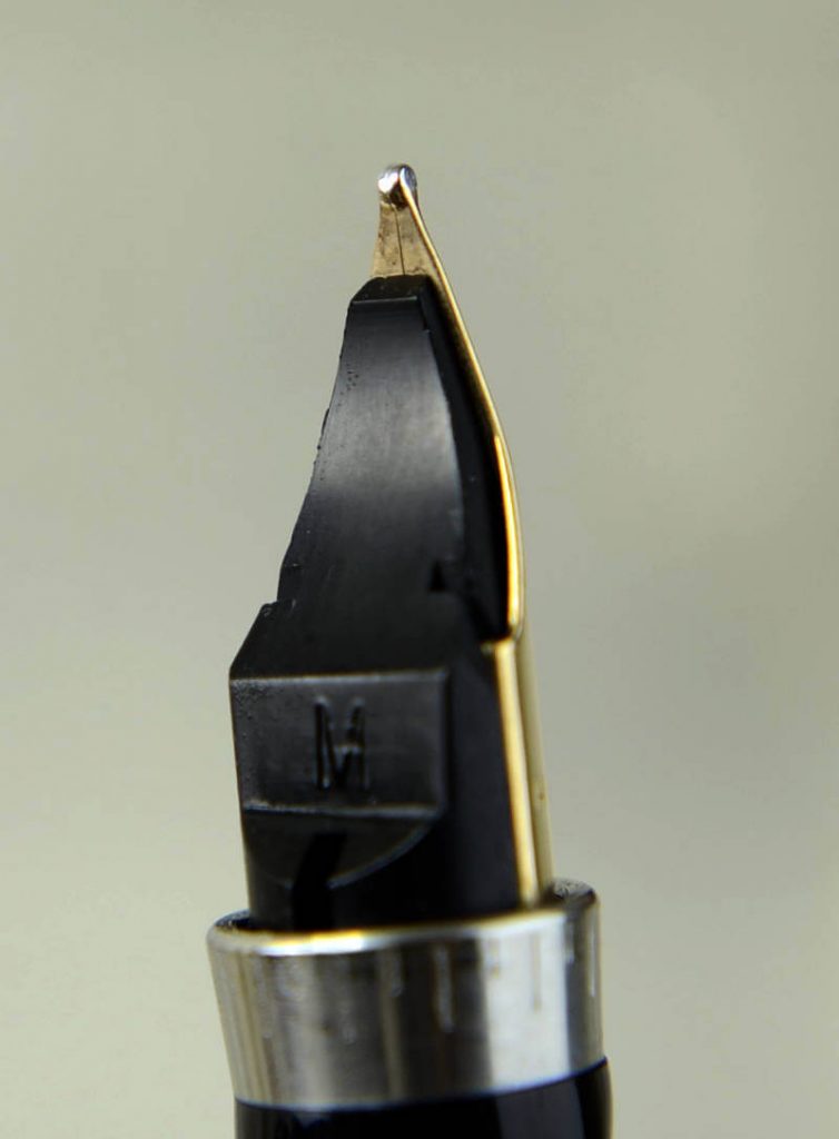 Vintage parker 75 sterling silver fountain pen with 14K gold medium nib