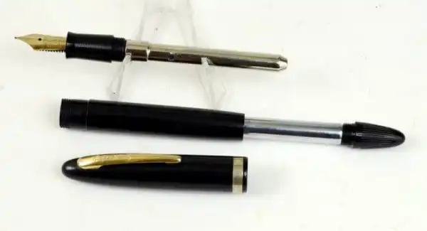 Vintage Sheaffer cadet black touchdown fountain pen 14K gold warranted F nib  - Clean - Image 2