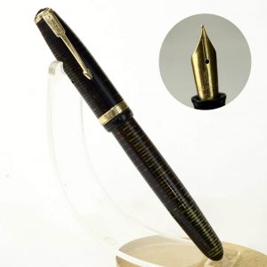 Vintage Parker vacumatic fountain pen 14K solid Gold F nib - USA version