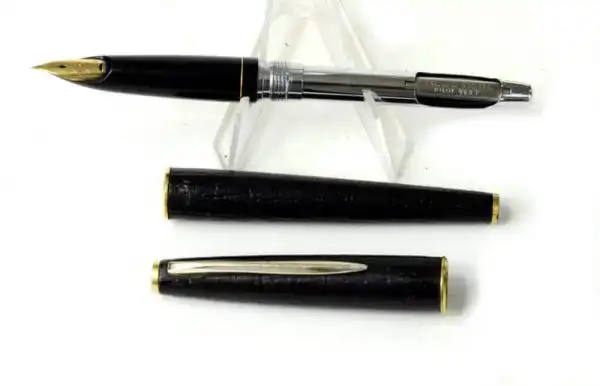 Vintage pilot sheep skin barrel fountain pen -  18K solid gold F nib - Rare - Image 2