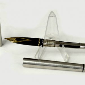 vintage-sheaffer-targa-1001XG-brushed-barrel-fountain-pen-14K-solid-gold-Broad-smooth-nib-USA