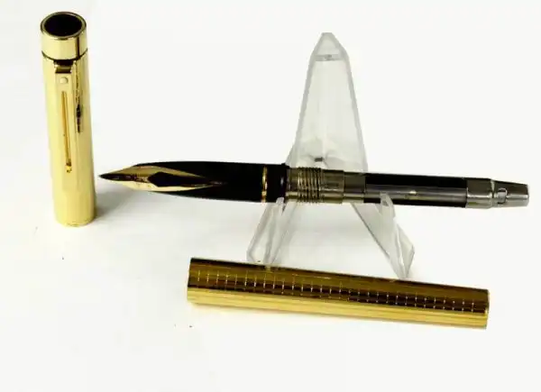 Vintage sheaffer targa 1007 gold plated fountain pen with 14K gold M nib - NOS unused - Image 2