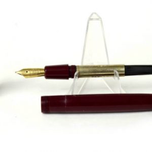 vintage-parker-english-duofold-senior-burgundy-fountain-pen-14K-solid-gold-medium-nib-england