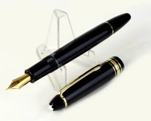 Montblanc Meisterstück 146 Piston Filler fountain pen 14K solid Gold F nib  - NOS - Image 2