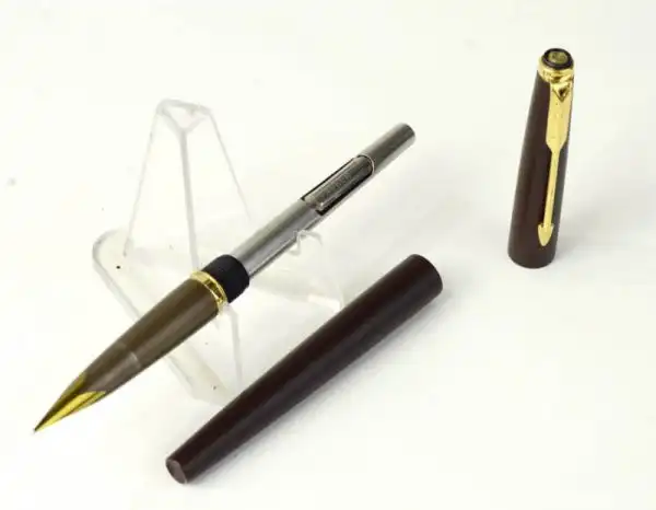 Parker 50 falcon fountain pen matte brown body fountain pen - embedded M Nib -  rare model - Image 2