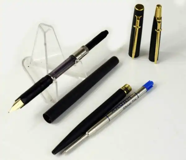 Caran d'Ache madison fountain pen and ballpoint set With 14K gold M nib -   Super mint - Image 2