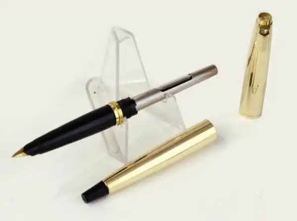 Parker 45 insignia 12K gold rolled barrel fountain pen 14Karat solid gold F nib -Clean - Image 2