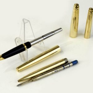 vintage-parker-65-custom-gold-filled-fountain-pen-14K-solid-gold-Medium-nib-england